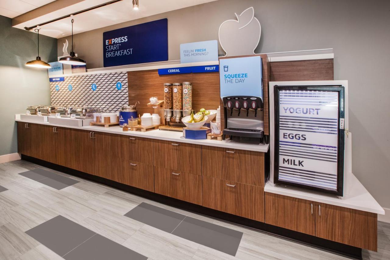 Holiday Inn Express & Suites - Hawaiian Gardens By Ihg Exteriér fotografie