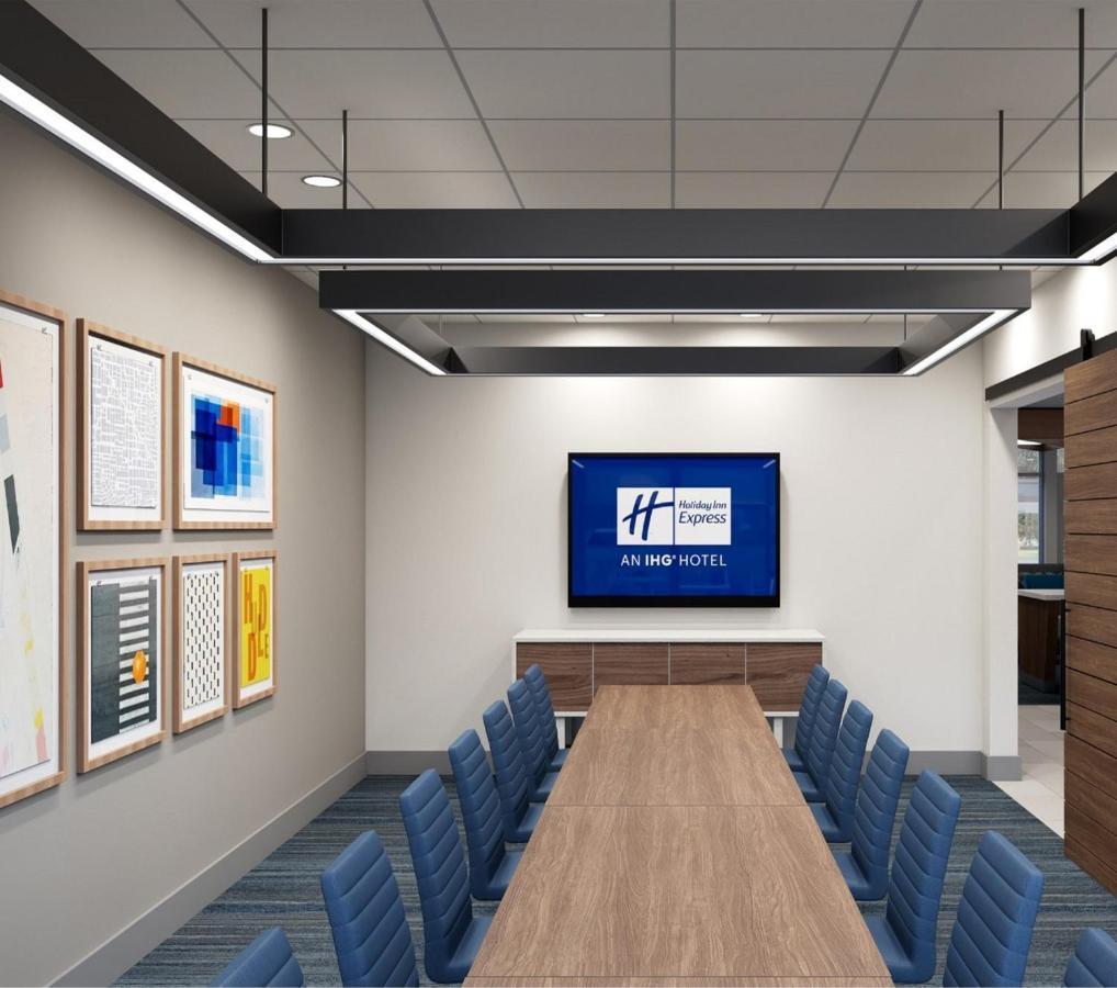 Holiday Inn Express & Suites - Hawaiian Gardens By Ihg Exteriér fotografie