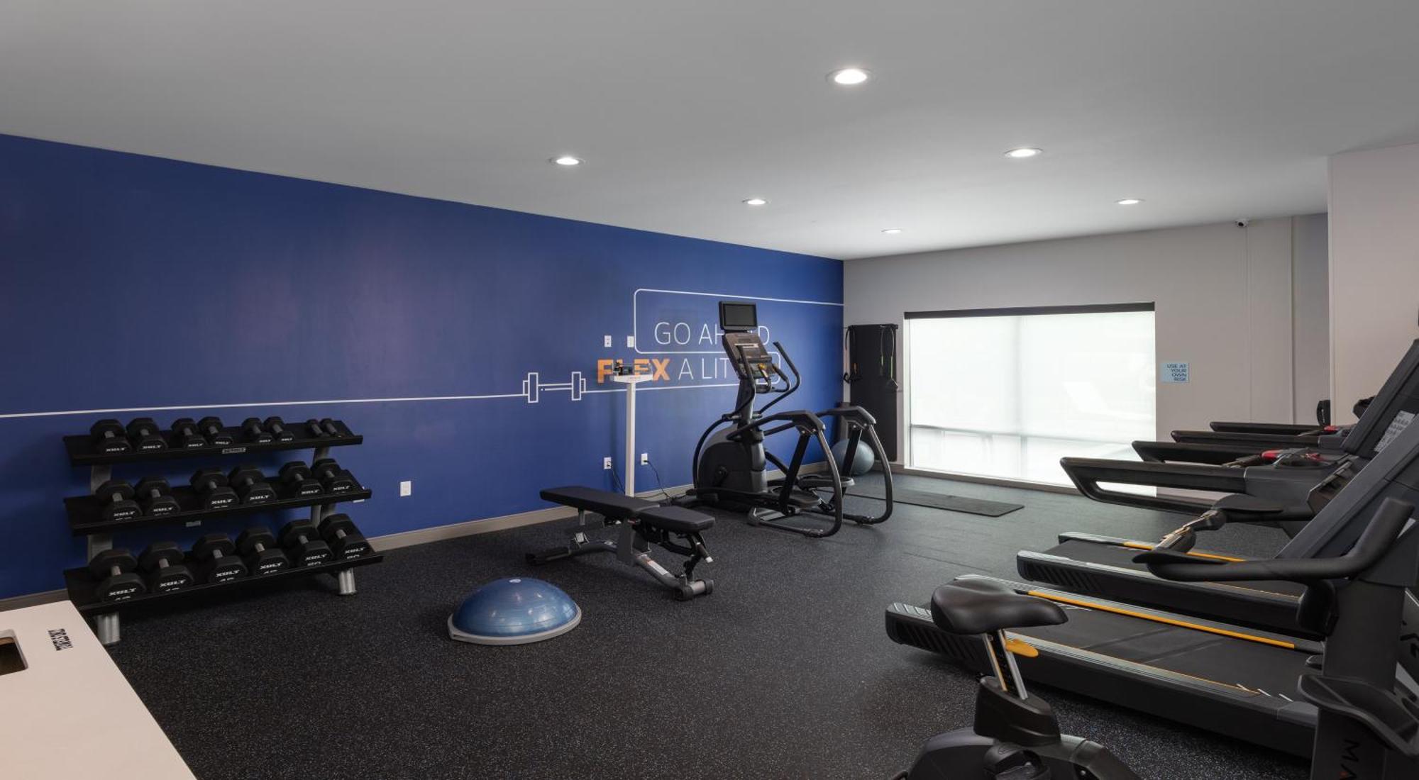 Holiday Inn Express & Suites - Hawaiian Gardens By Ihg Exteriér fotografie