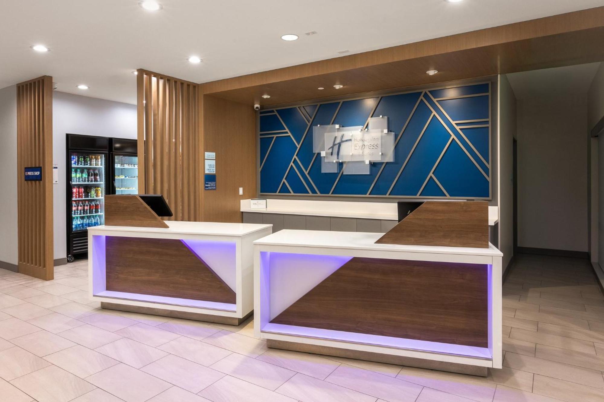 Holiday Inn Express & Suites - Hawaiian Gardens By Ihg Exteriér fotografie